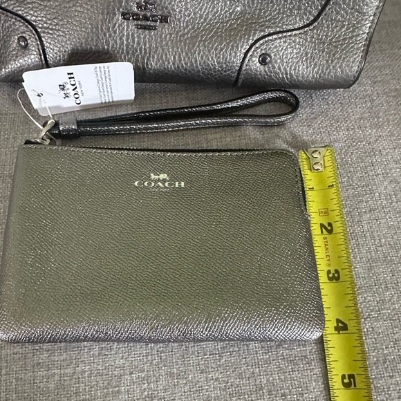 Coach Grey Leather Satchel with Matching Wristlet - Picture 13 of 13